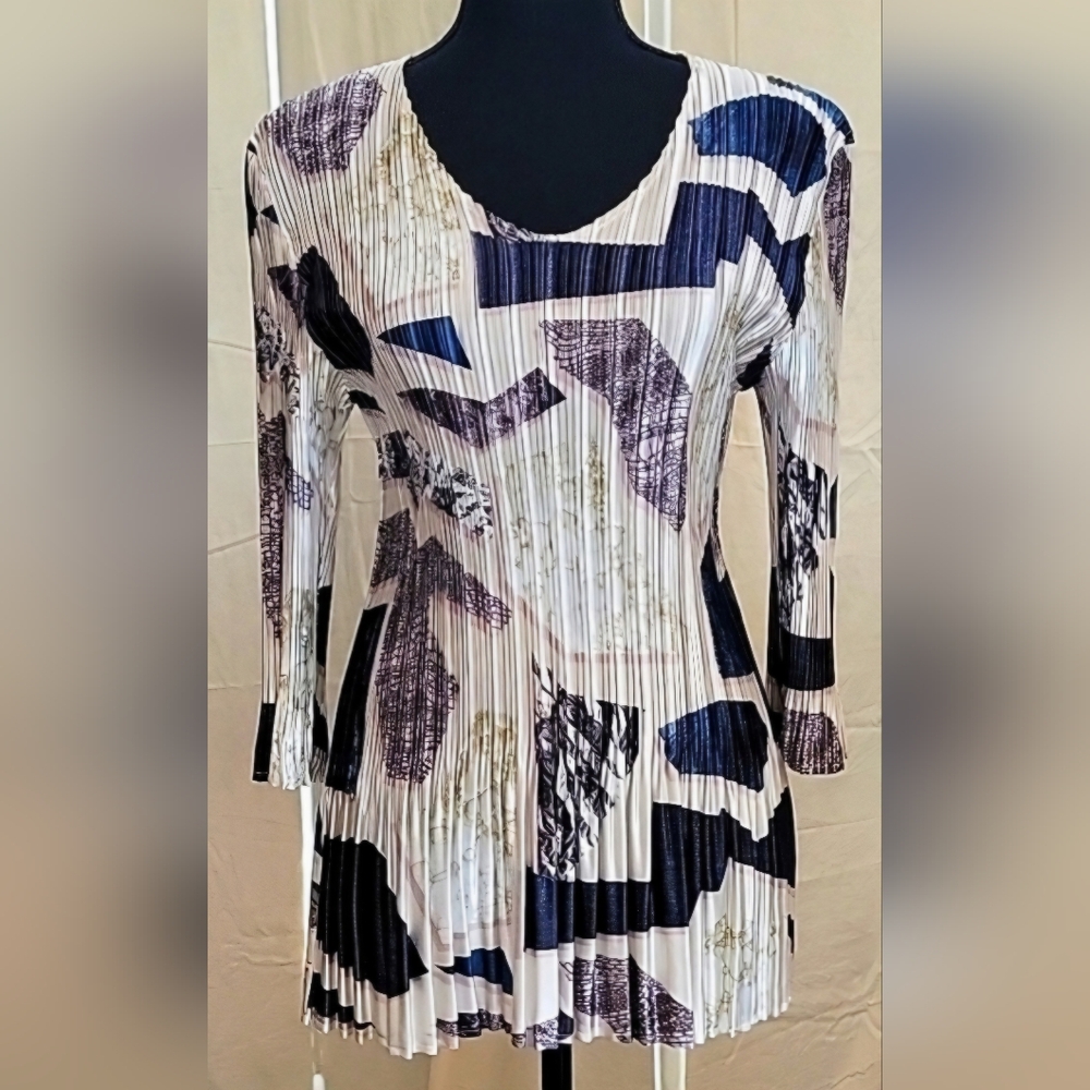 ✨️UPDATED✨️NWT Magic Scarf Mini Pleat Top Abstract Blue OS S-XL